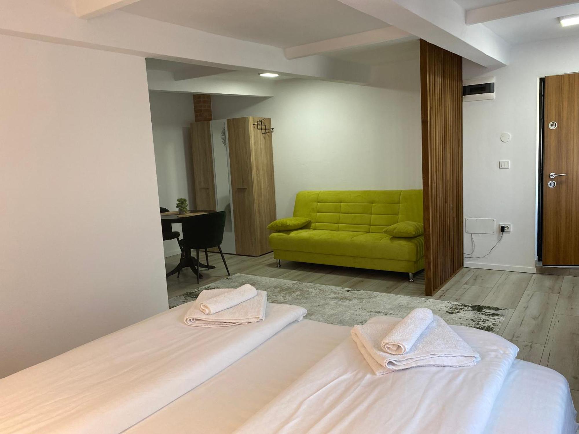 Wonderland Apartment Бистрица Экстерьер фото
