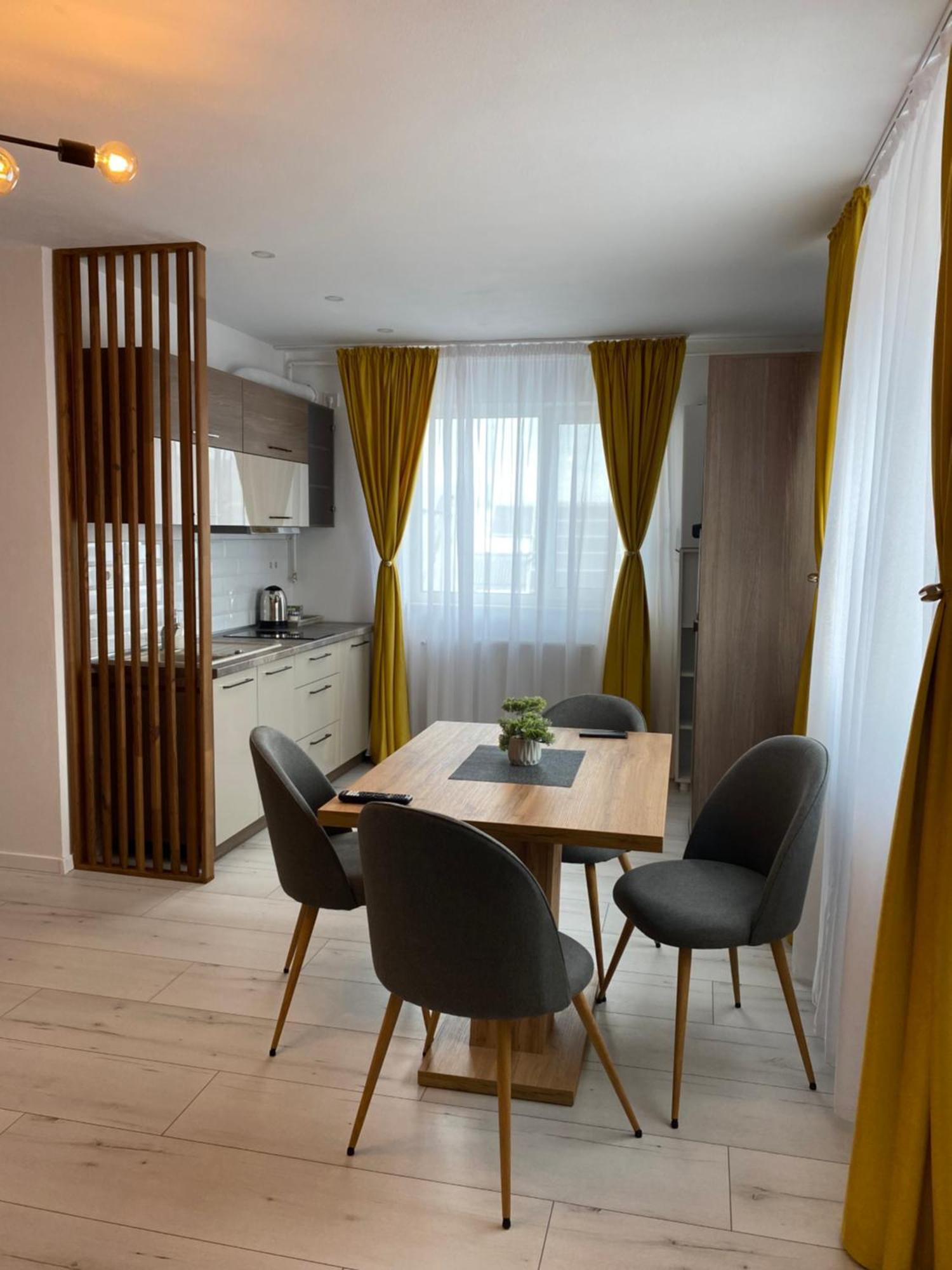 Wonderland Apartment Бистрица Экстерьер фото